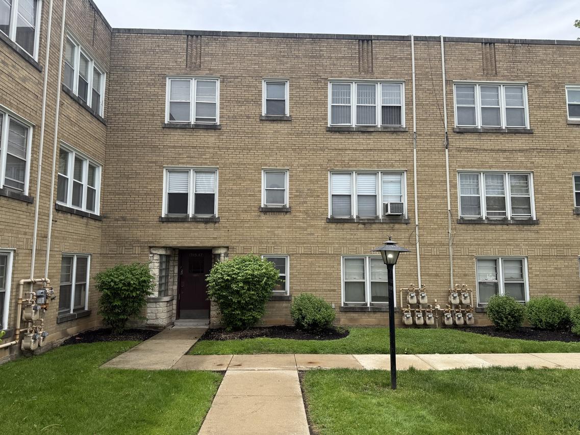 1747 W 95th Pl. #1, Chicago, IL 60643