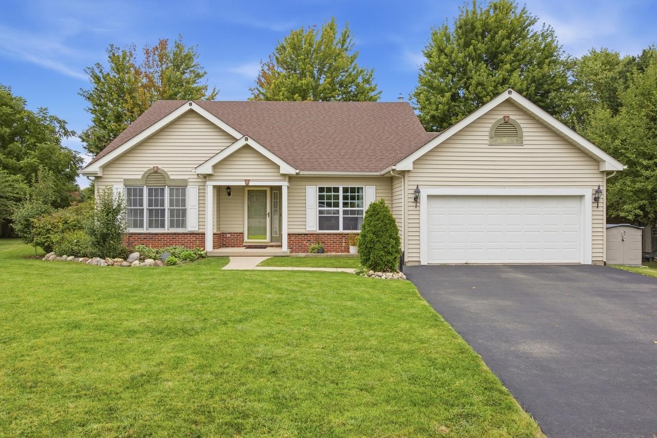 1266 Amber Ct., Woodstock, IL 60098