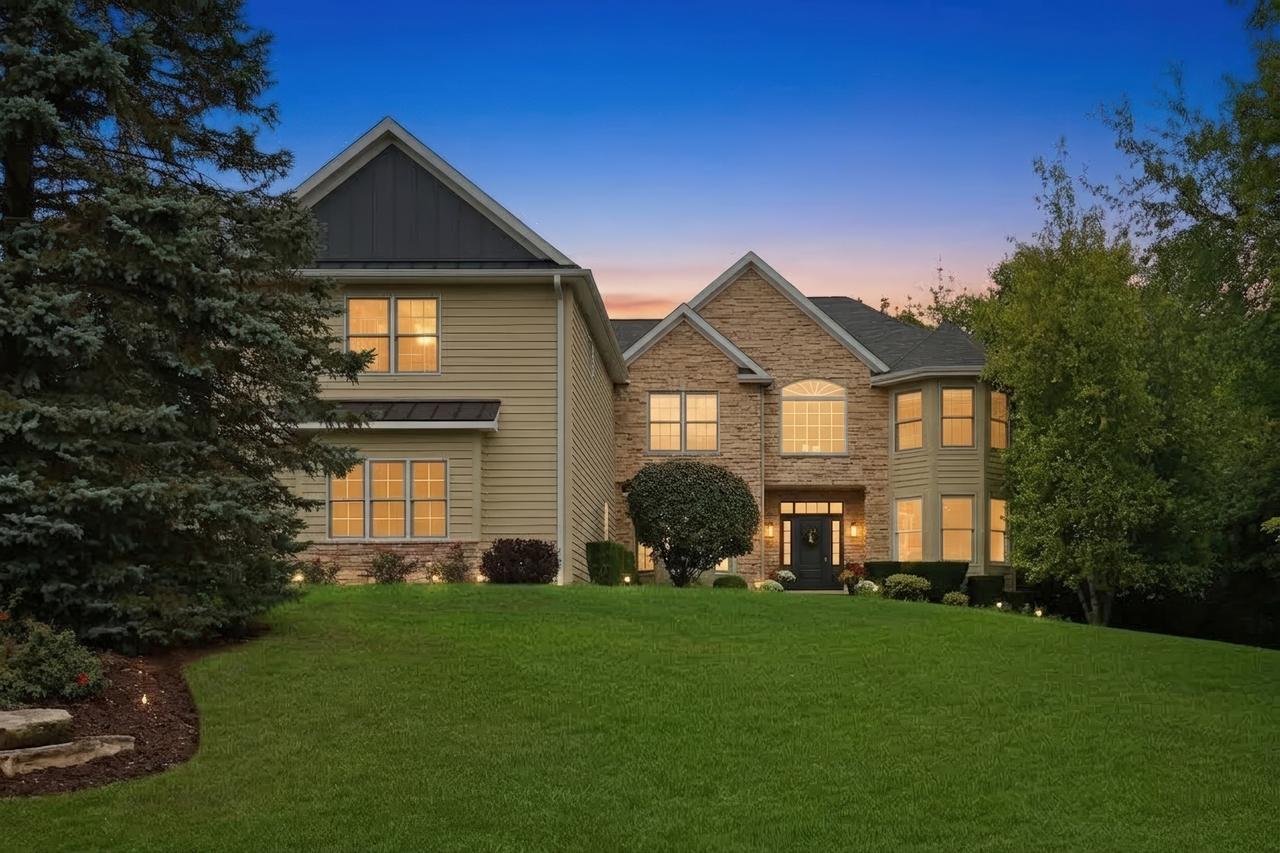 39675 Orchard Bluff Ln., Wadsworth, IL 60083