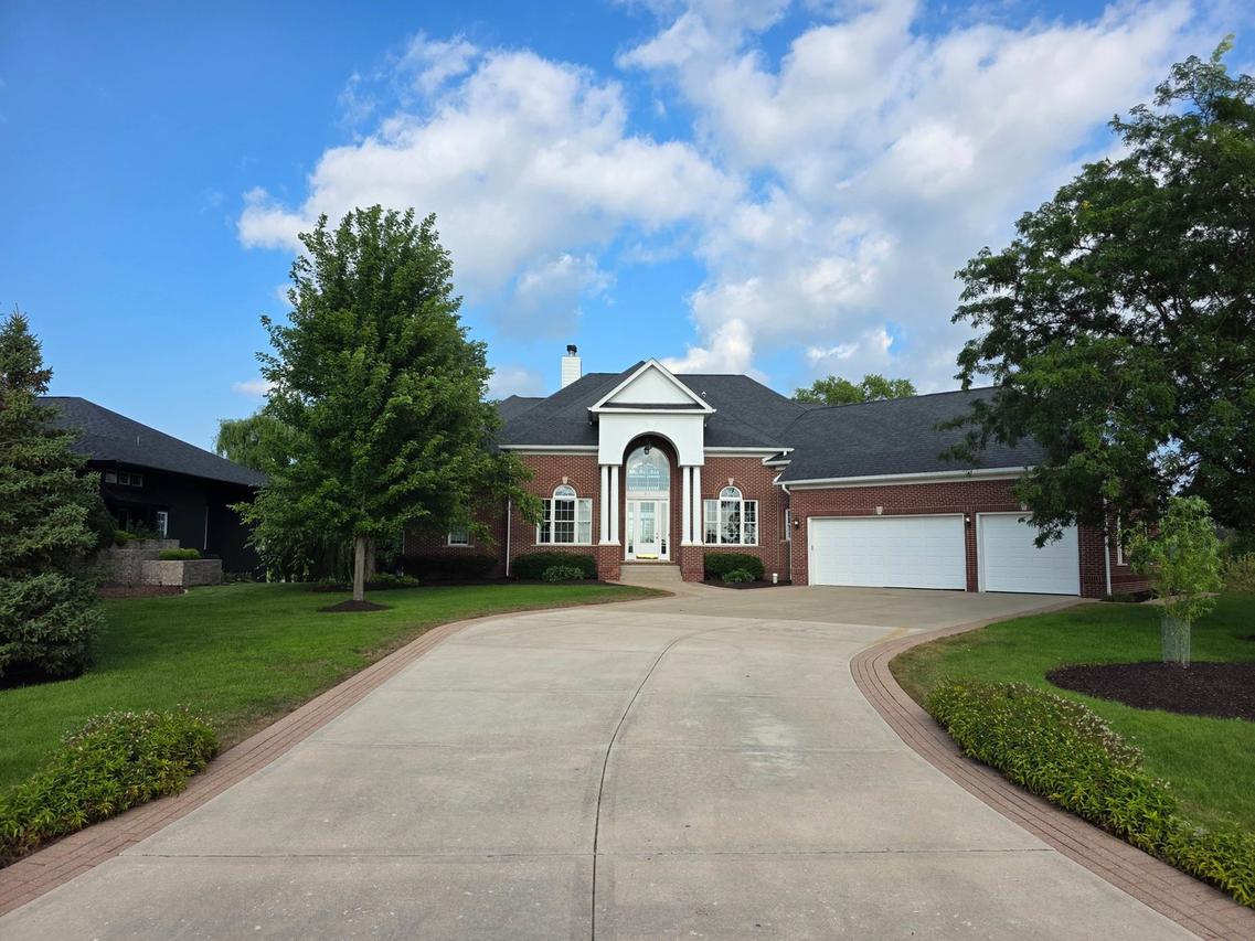 212 Slalom Ct., Minooka, IL 60447