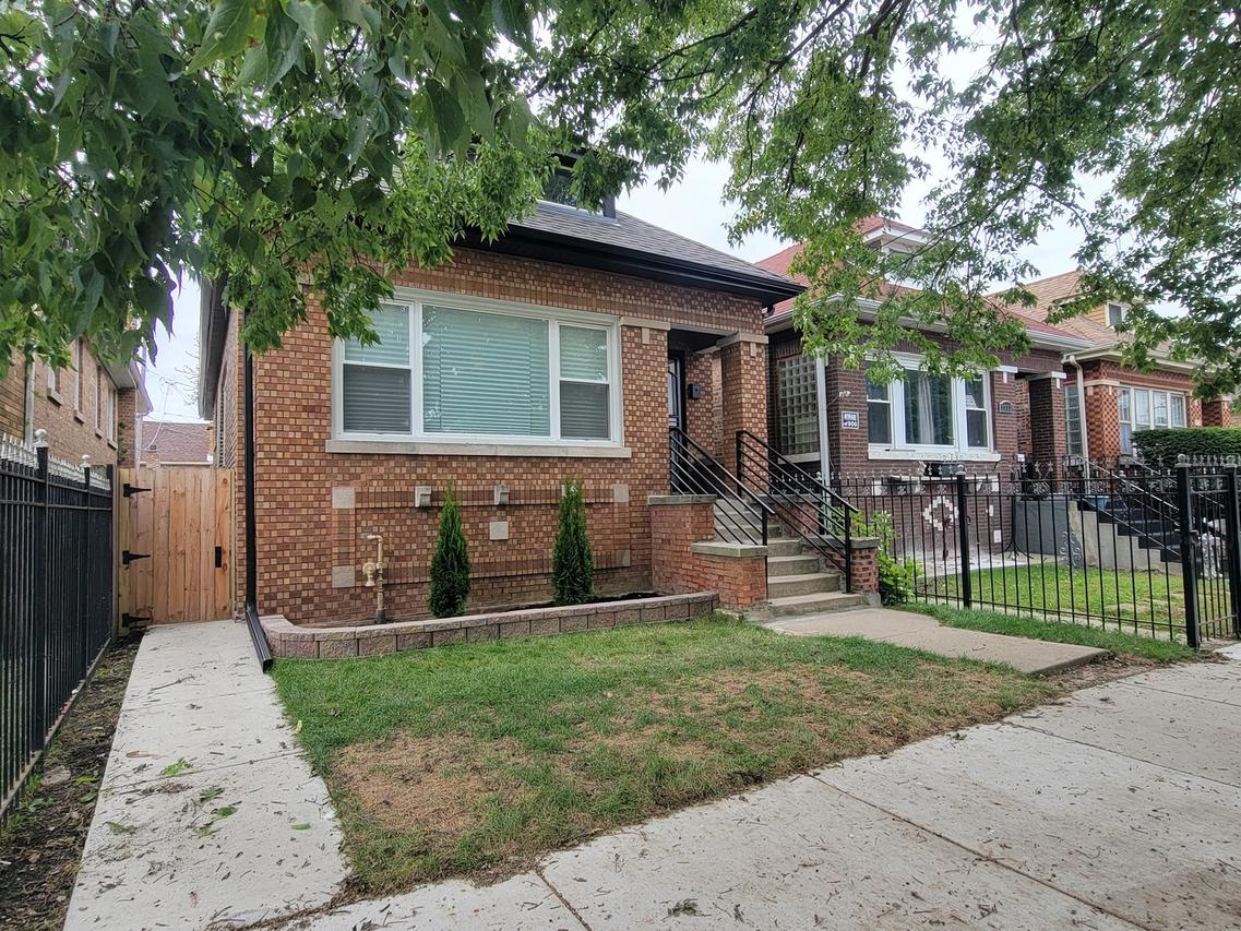 2231 W 71st St., Chicago, IL 60636