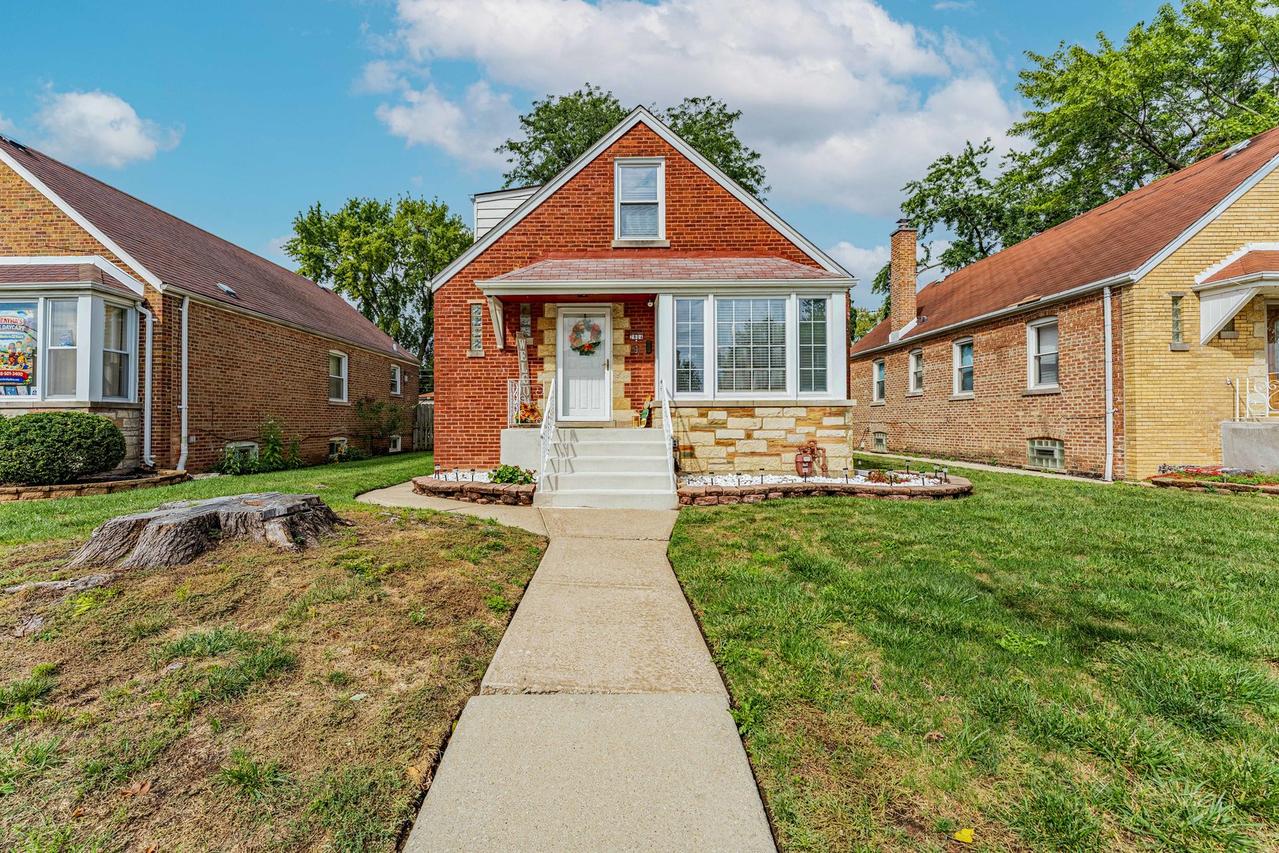 2804 W 85th St., Chicago, IL 60652