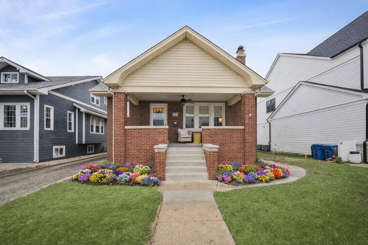 283 N Michigan Ave., Elmhurst, IL 60126