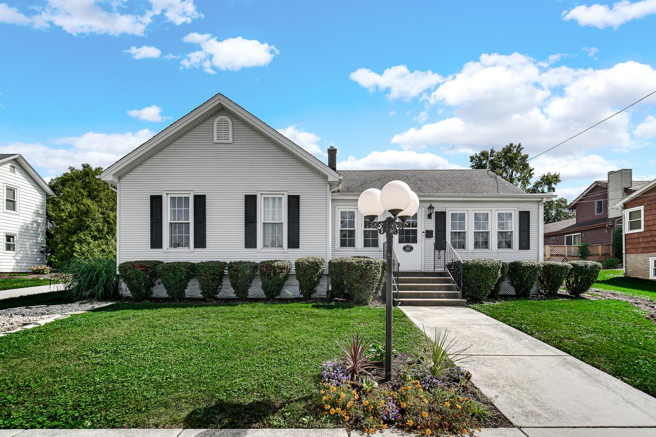 624 S Hamilton St., Lockport, IL 60441