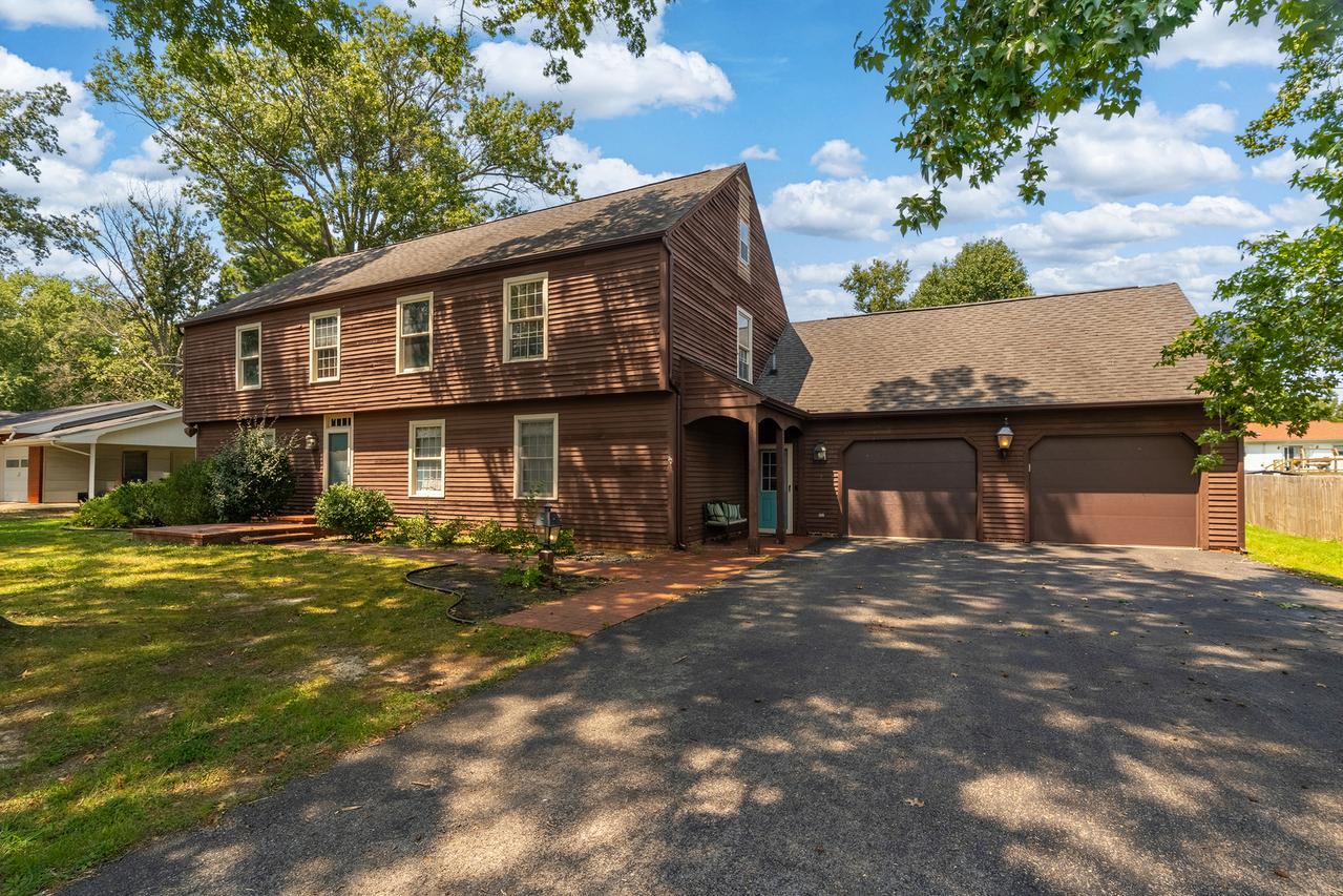 1804 Julianne Dr., Marion, IL 62959