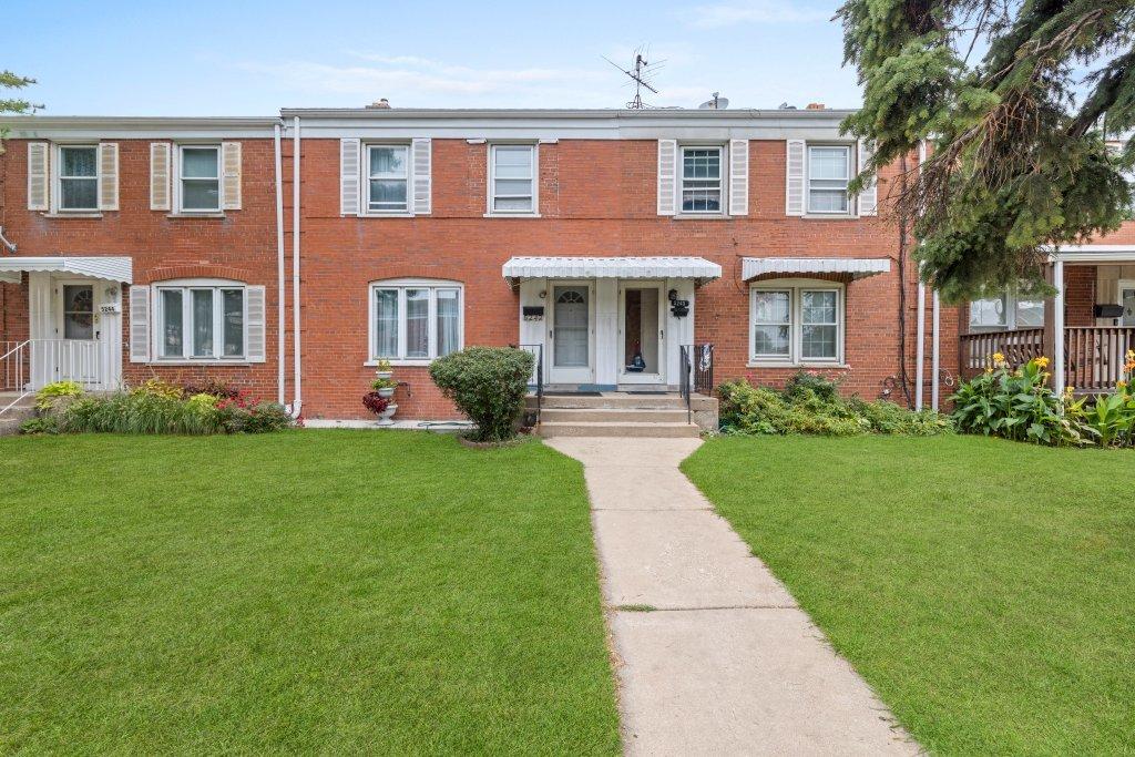 5242 W 63rd Pl., Chicago, IL 60638