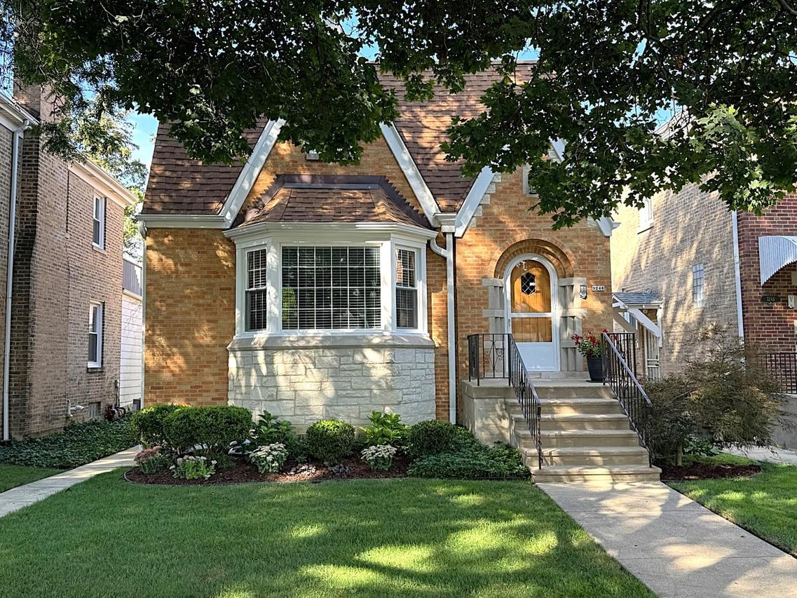 3246 N Newcastle Ave., Chicago, IL 60634
