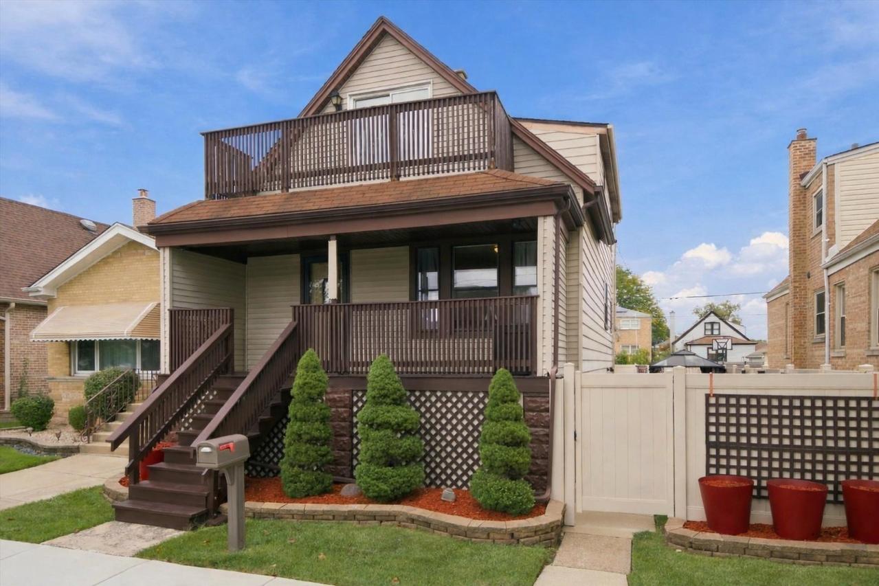 5715 S Oak Park Ave., Chicago, IL 60638