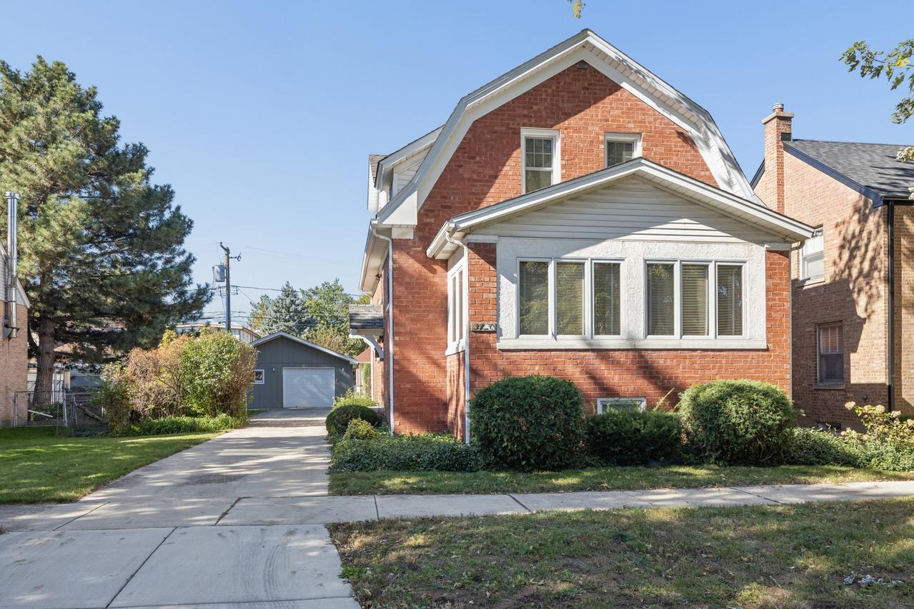 3720 Arthur Ave., Brookfield, IL 60513