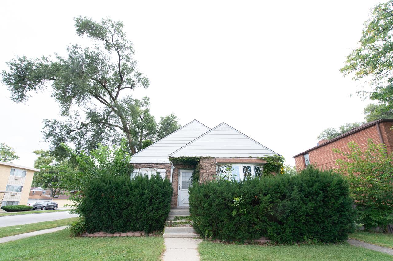 2030 S 17th Ave., Broadview, IL 60155