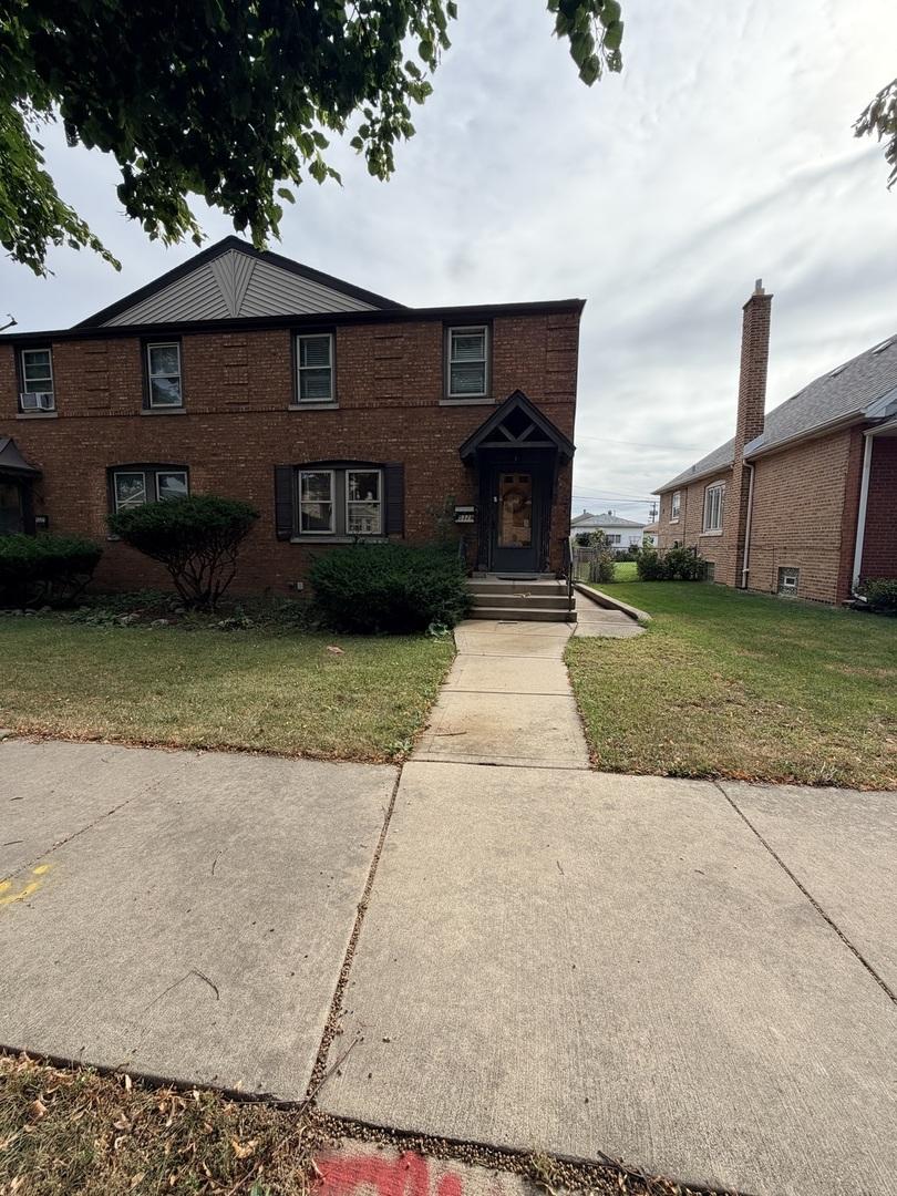 5329 S Mason Ave., Chicago, IL 60638
