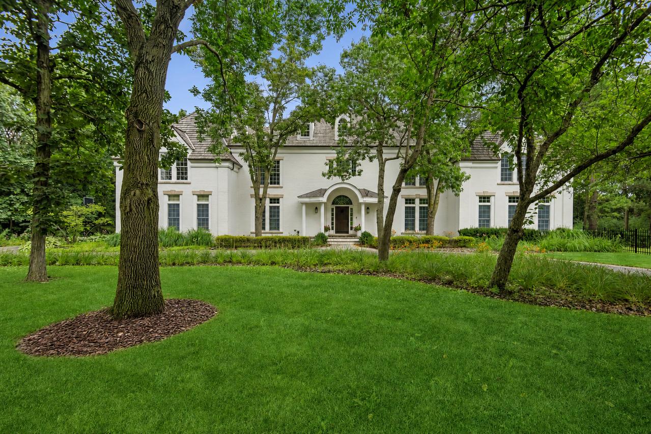 1671 Alexis Ct., Lake Forest, IL 60045