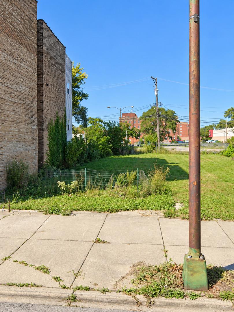 14 E 112th St., Chicago, IL 60628