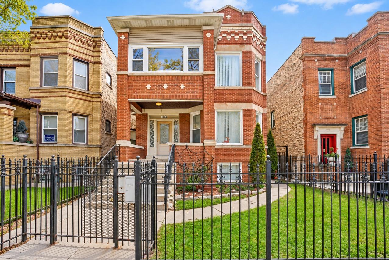 1229 N Austin Blvd. #1, Chicago, IL 60651