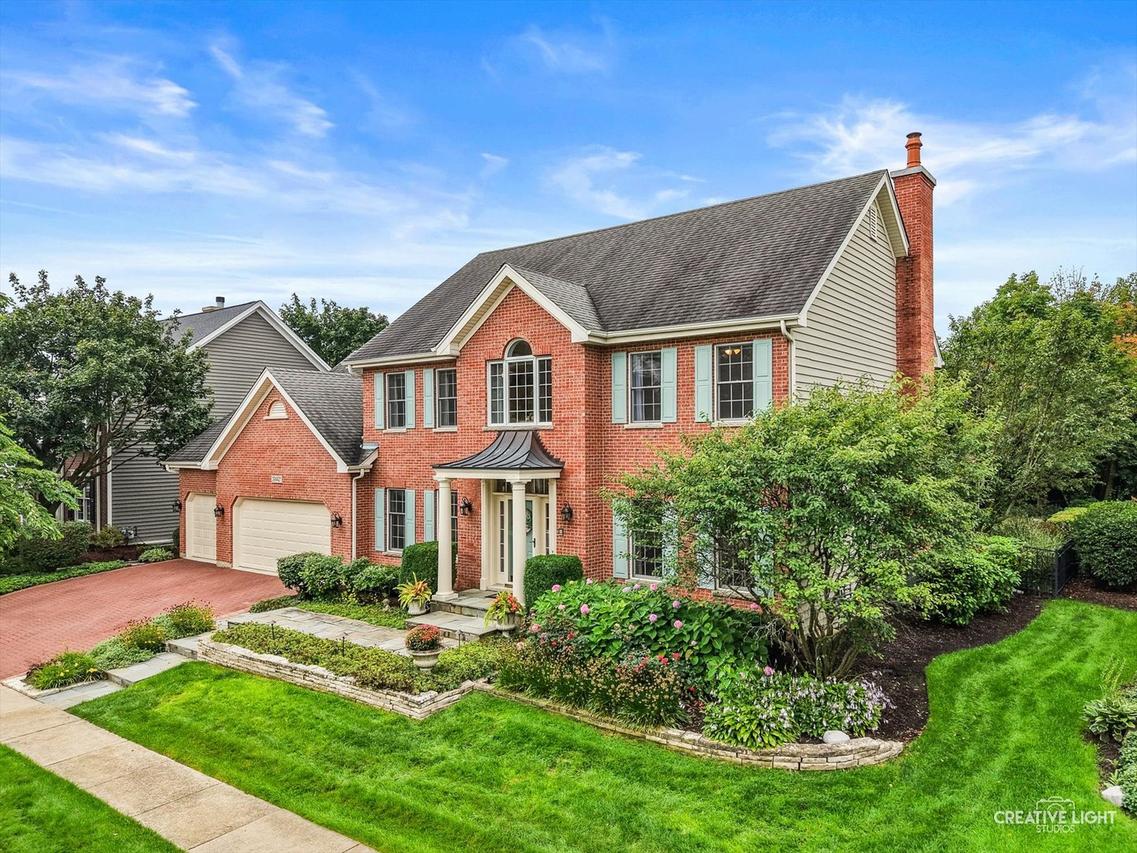 39W421 Olinger Ln., Geneva, IL 60134