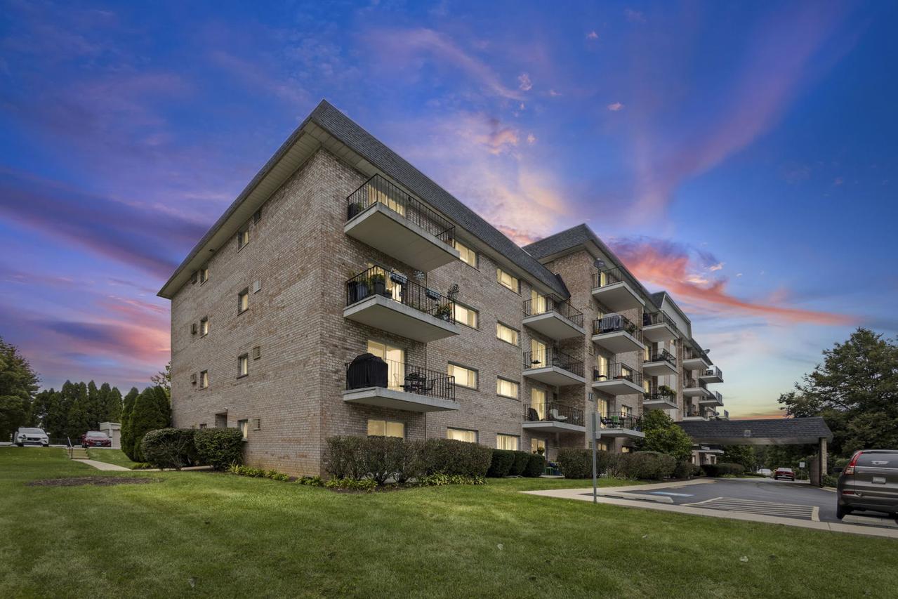 1000 S Lorraine Rd. #110, Wheaton, IL 60189
