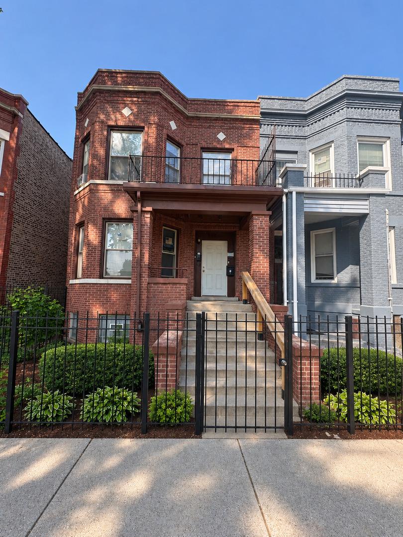 6820 S Prairie Ave., Chicago, IL 60637