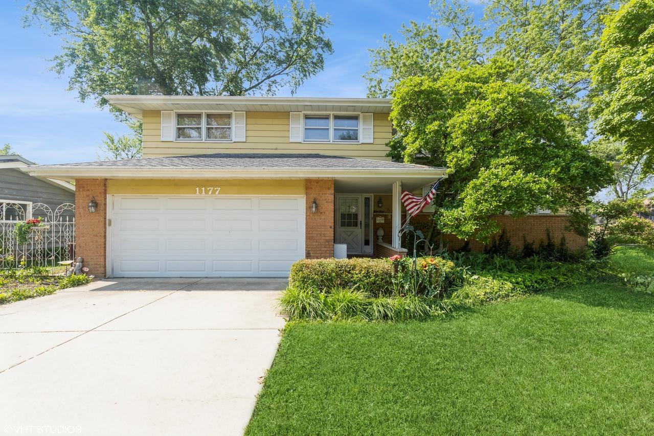 1177 Meadow Ln., Elgin, IL 60123