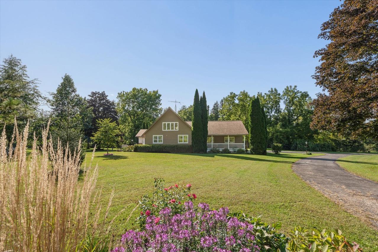 27665 Schafer Rd., Clare, IL 60111