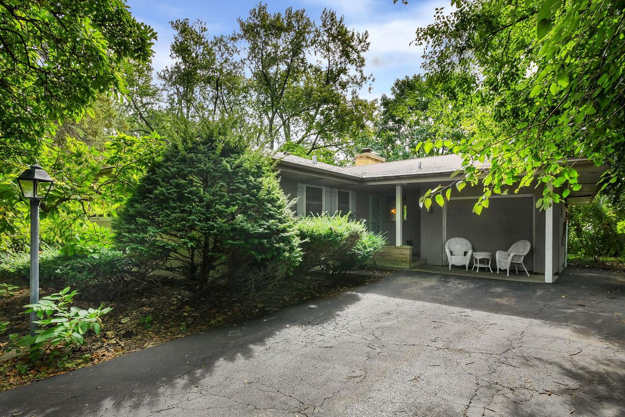 324 W Elm St., Wheaton, IL 60189