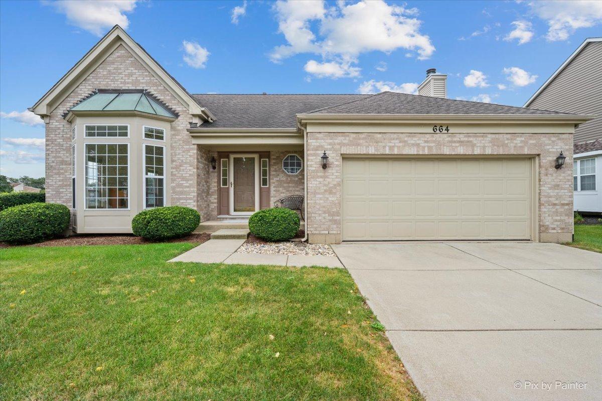 664 Mayfair Dr., Carol Stream, IL 60188