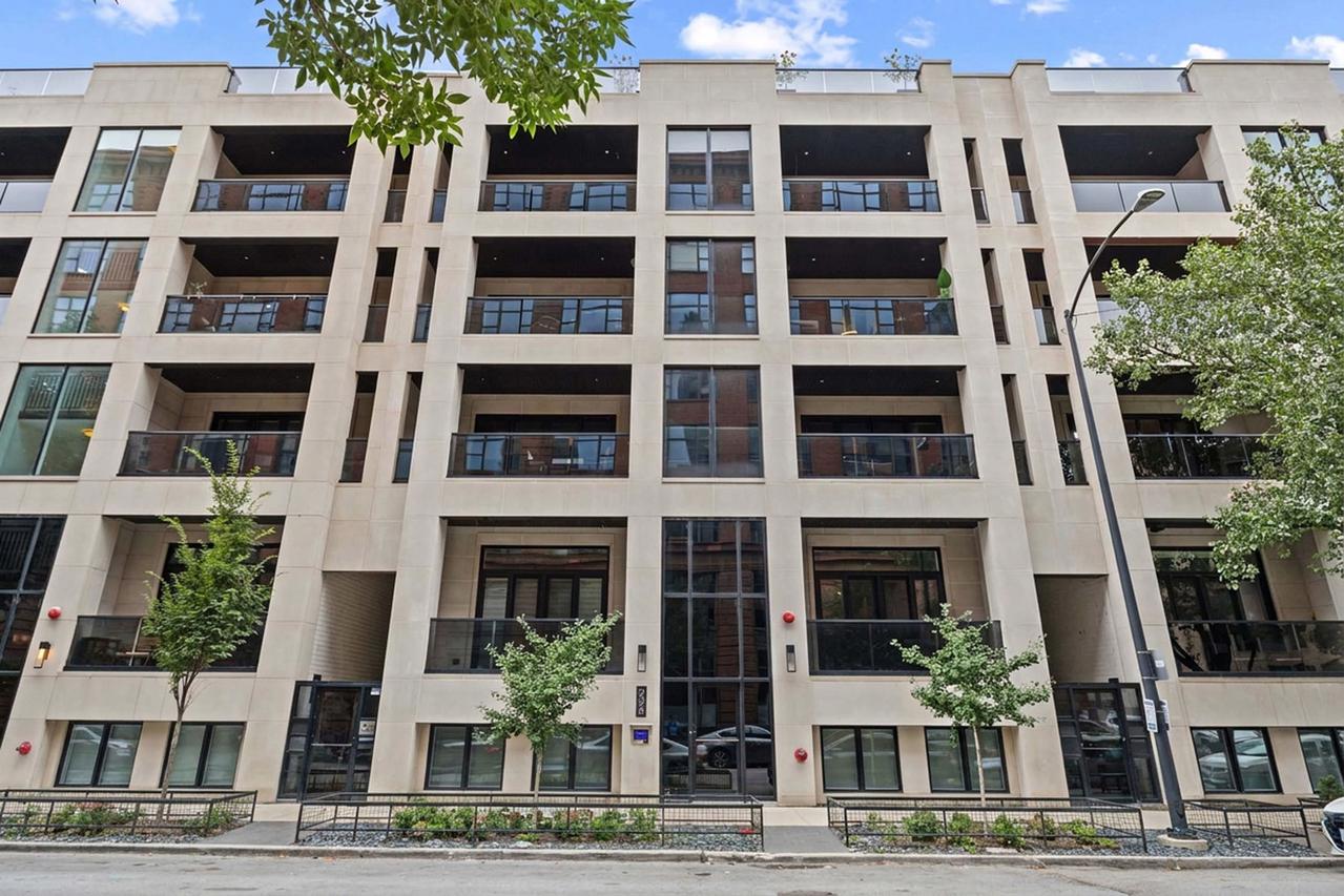 [Address Hidden by Seller], Chicago, IL 60607