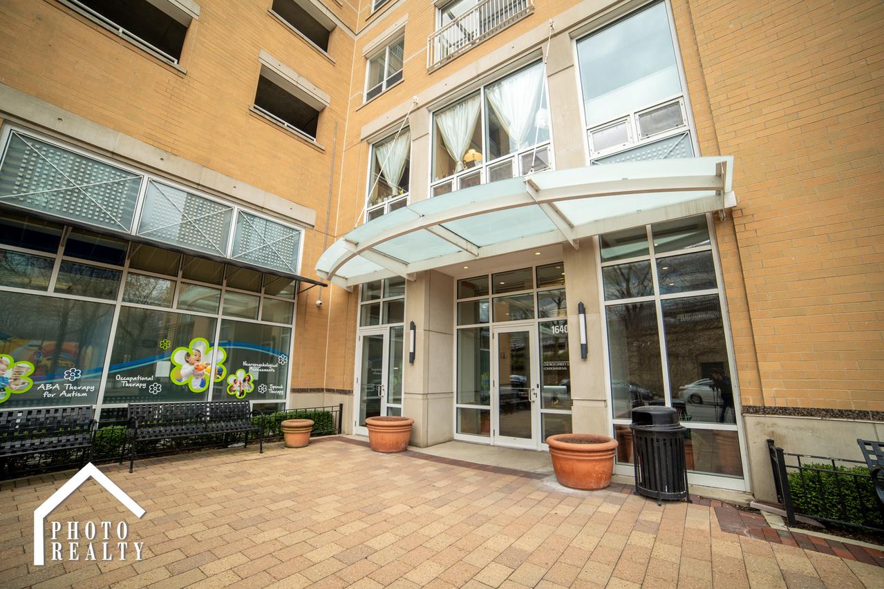 1640 Maple Ave. #1208, Evanston, IL 60201