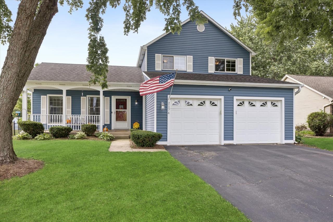 2174 Stirrup Ln., Wheaton, IL 60189