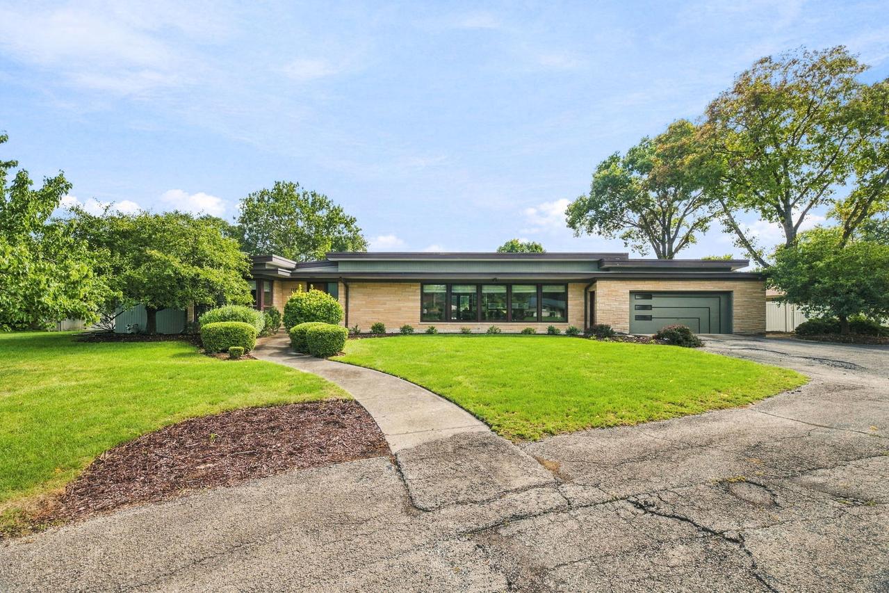 1100 Buell Ave., Joliet, IL 60435