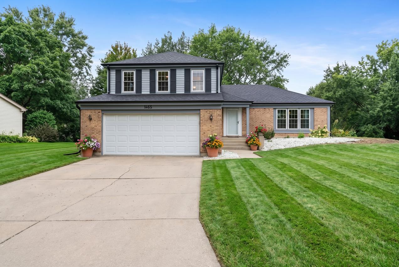 1465 Jasper Dr., Wheaton, IL 60189