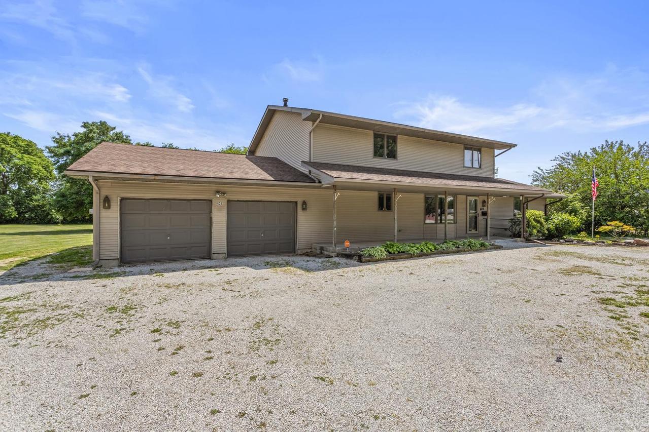 403 Woodworth Dr., Tolono, IL 61880