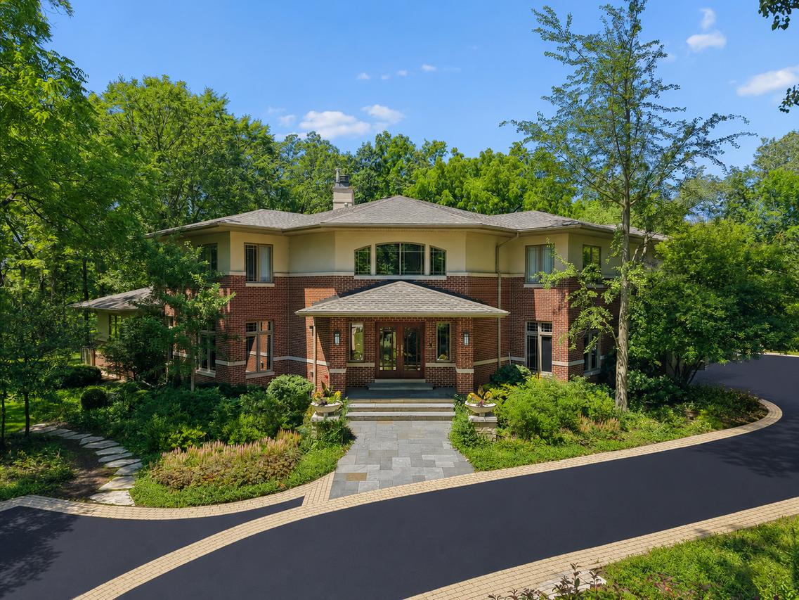 200 Glenwood Rd., Lake Forest, IL 60045
