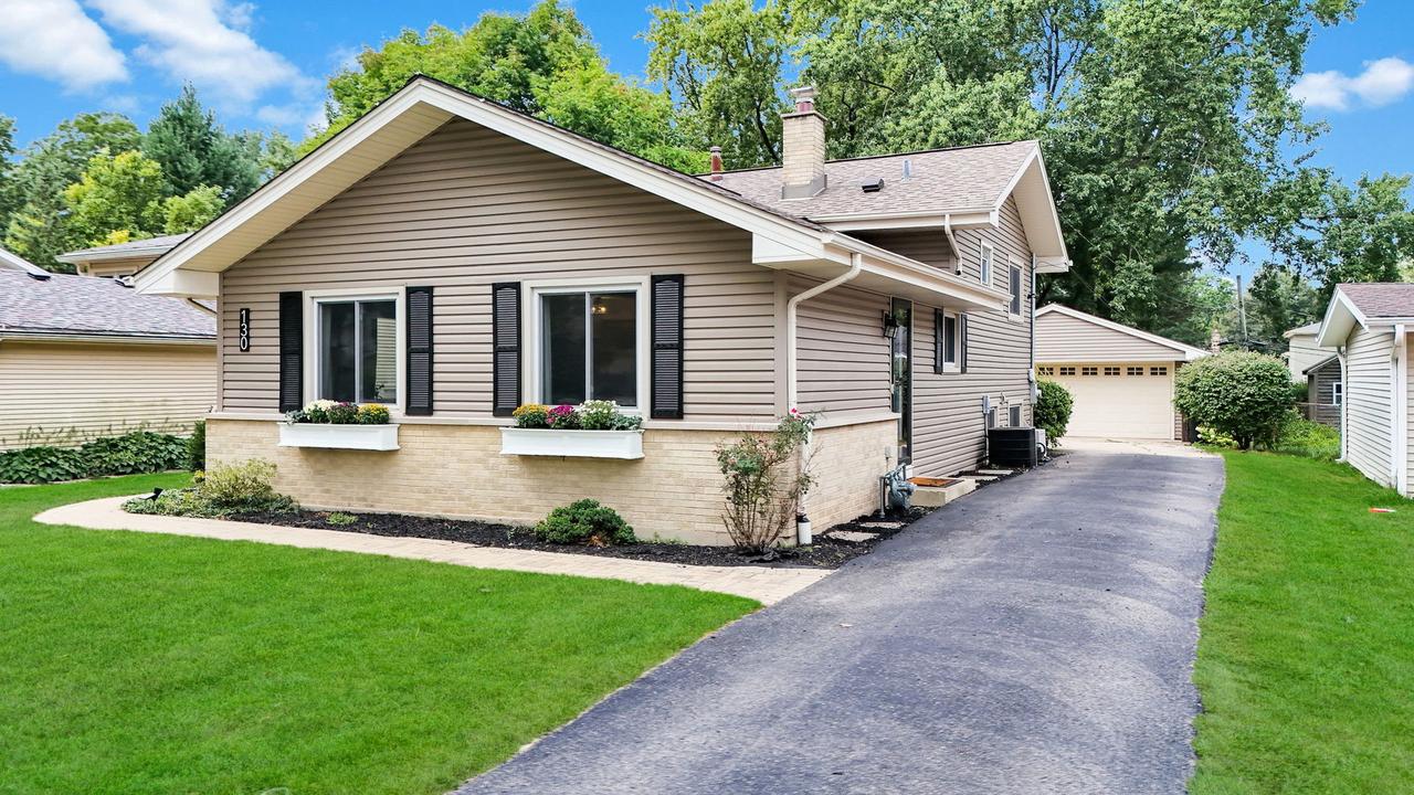 130 S Milton Ave., Glen Ellyn, IL 60137