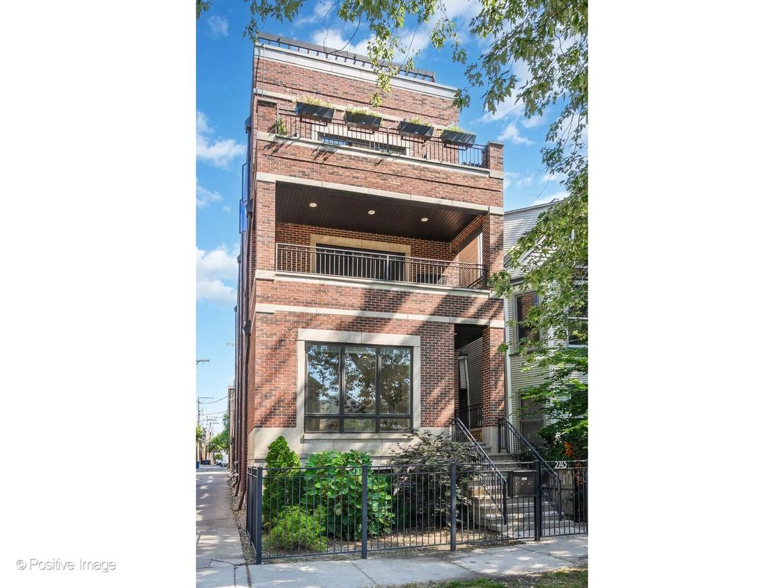 2745 N Greenview Ave. #1, Chicago, IL 60614