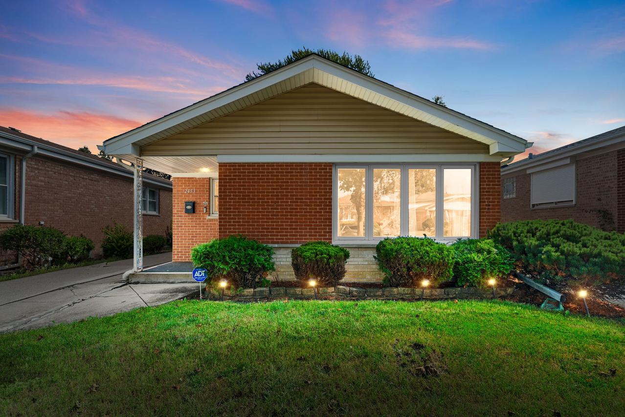 2453 George St., Franklin Park, IL 60131