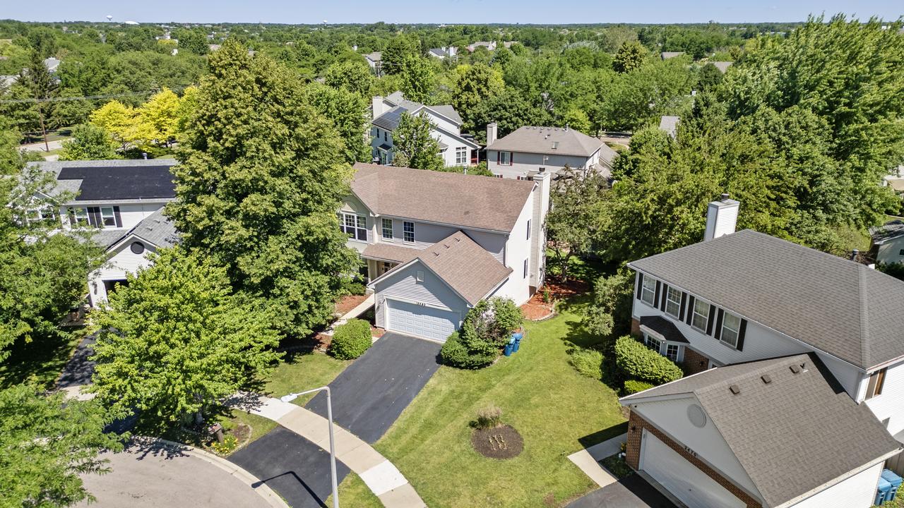 2462 Green Valley Ct., Aurora, IL 60503