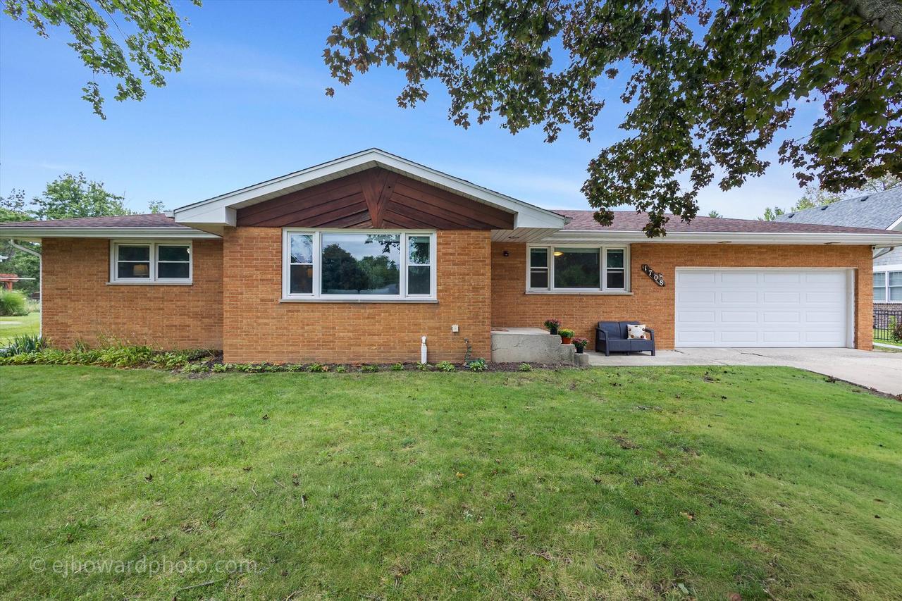 1708 60th St., La Grange Highlands, IL 60525