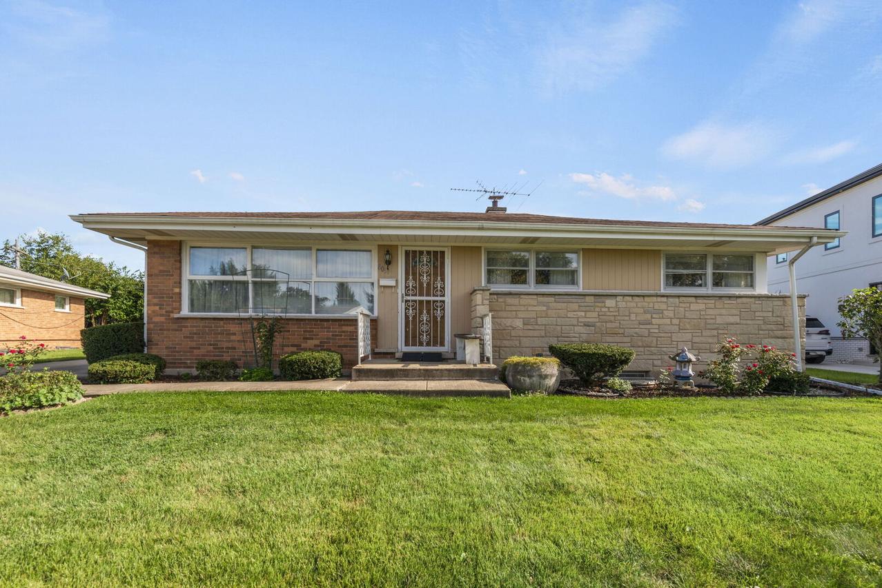 8051 W Leland Ave., Norridge, IL 60706