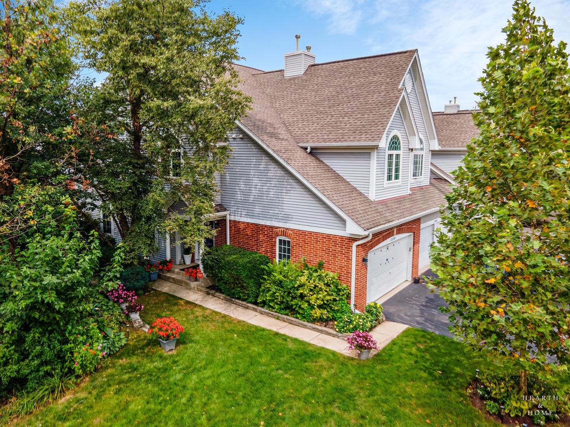 1024 N Earls Ct., Palatine, IL 60067