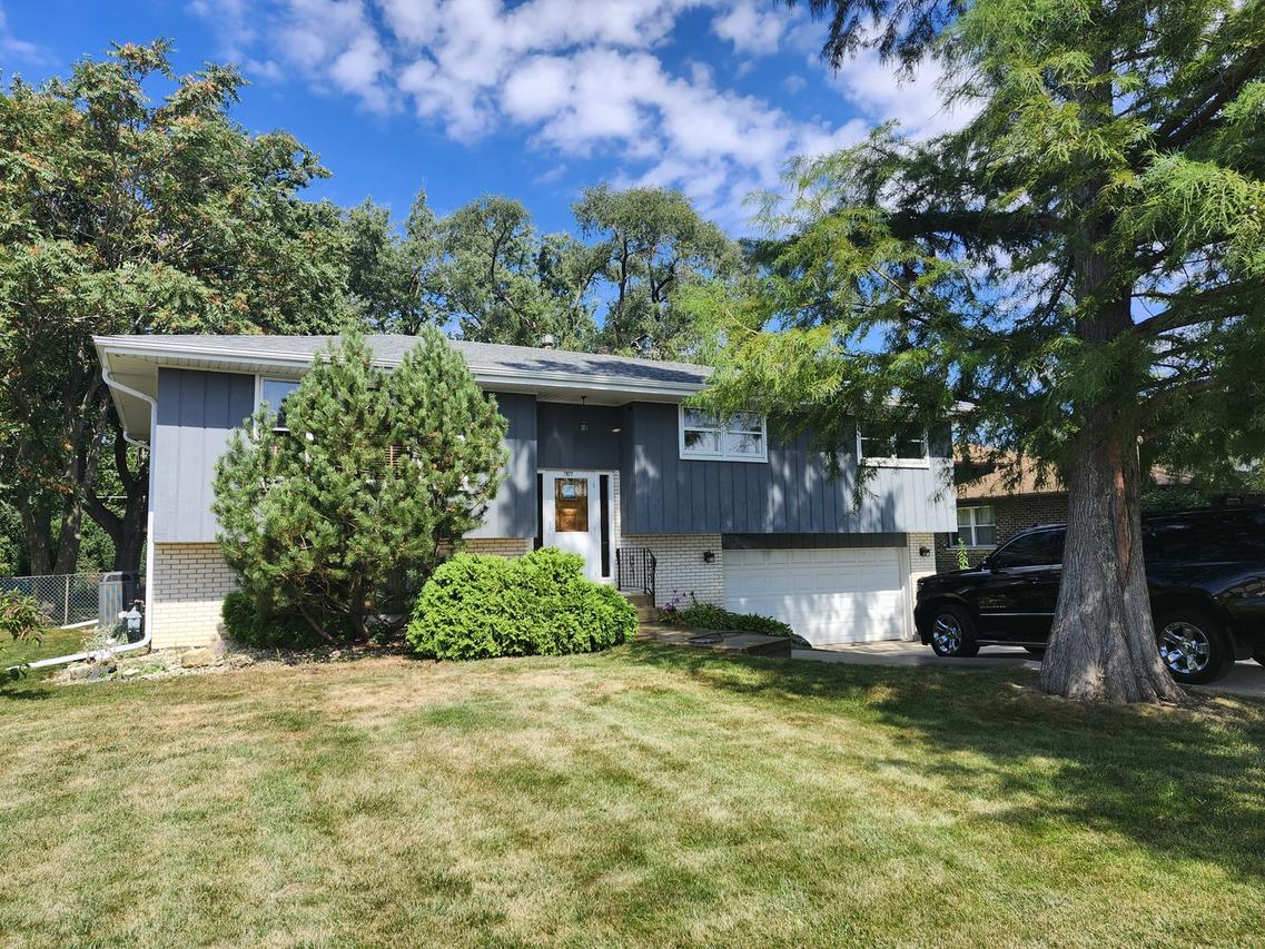 [Address Hidden by Seller], Palos Hills, IL 60465