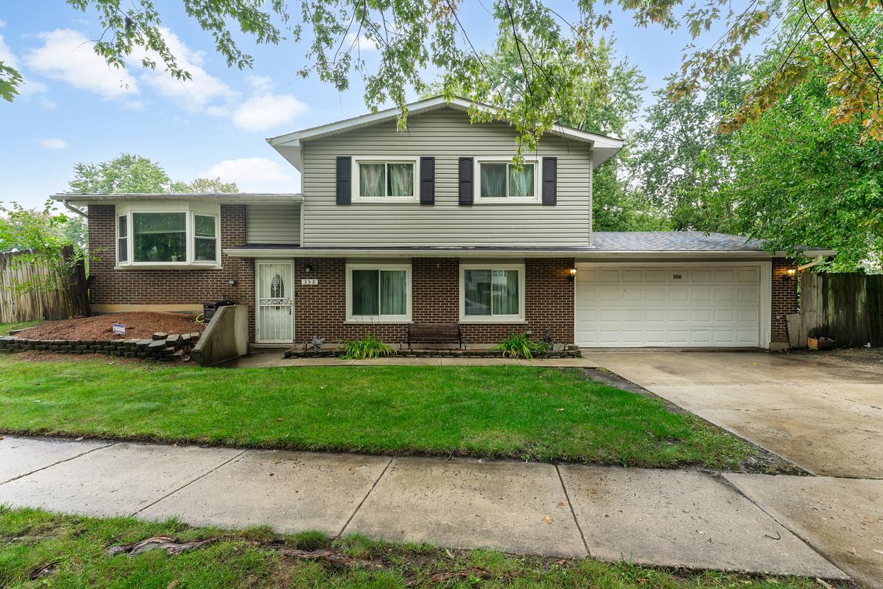 358 Lyons Dr., Bolingbrook, IL 60440