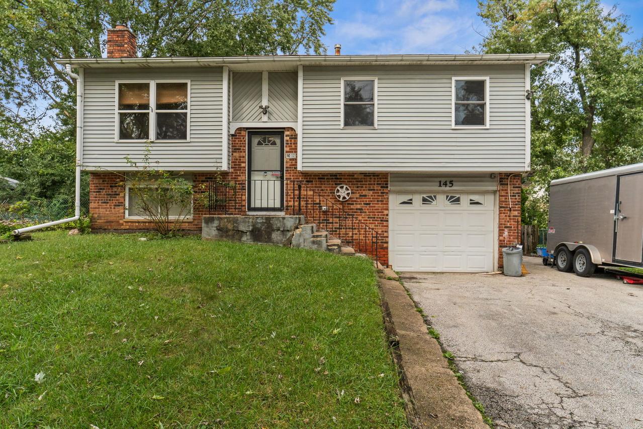 145 Bedford Rd., Bolingbrook, IL 60440