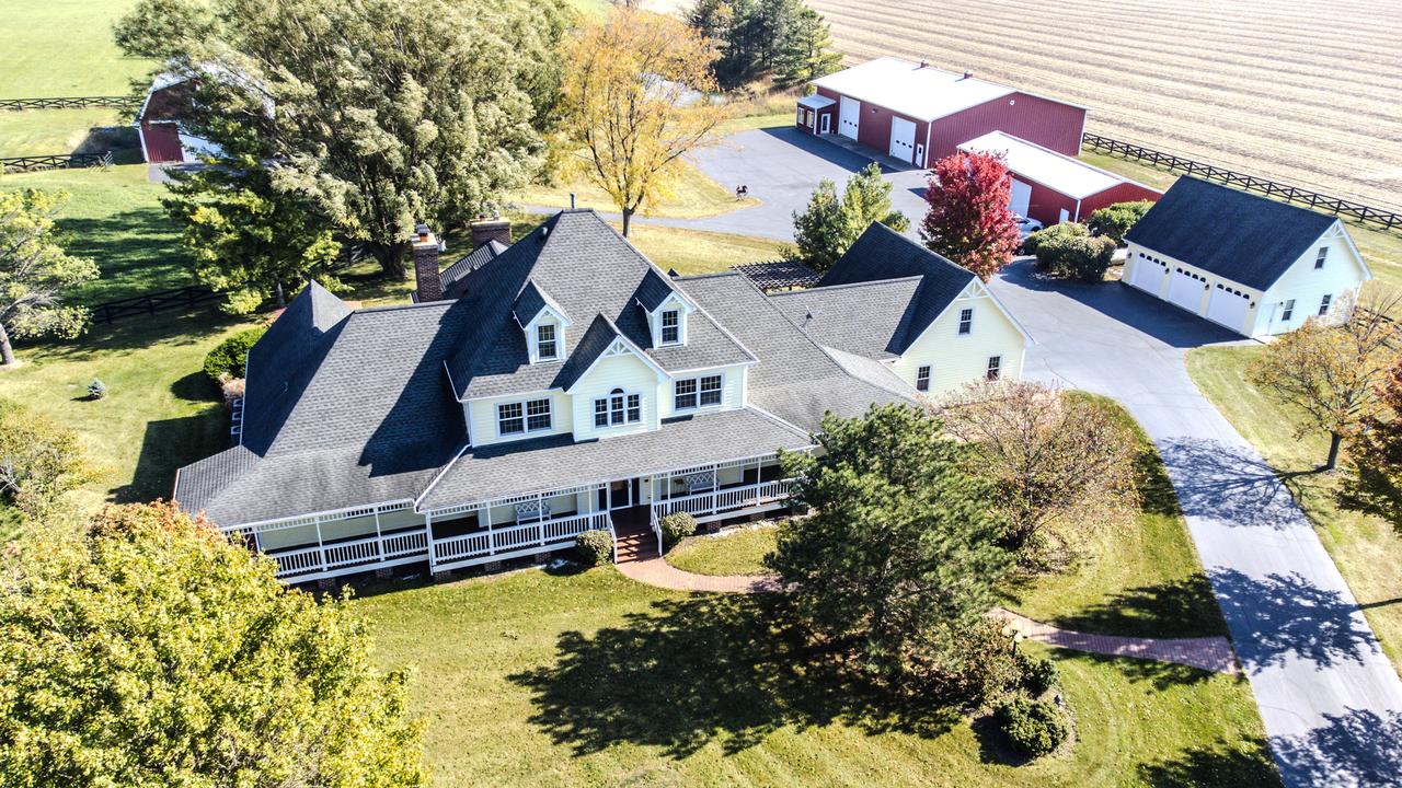 9N321 Barron Rd., Maple Park, IL 60151