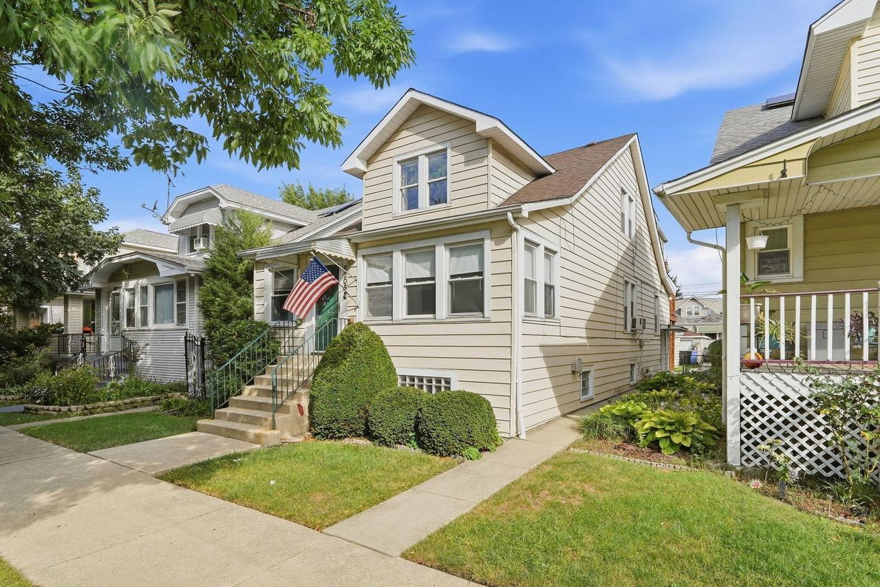 6206 W Grace St., Chicago, IL 60634