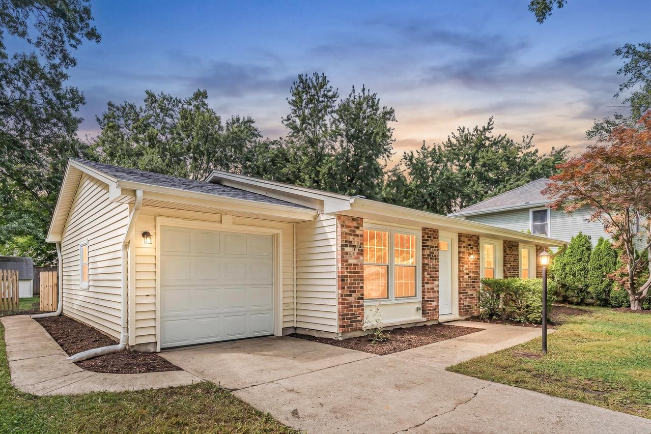 185 Brandon Ct., Bolingbrook, IL 60440