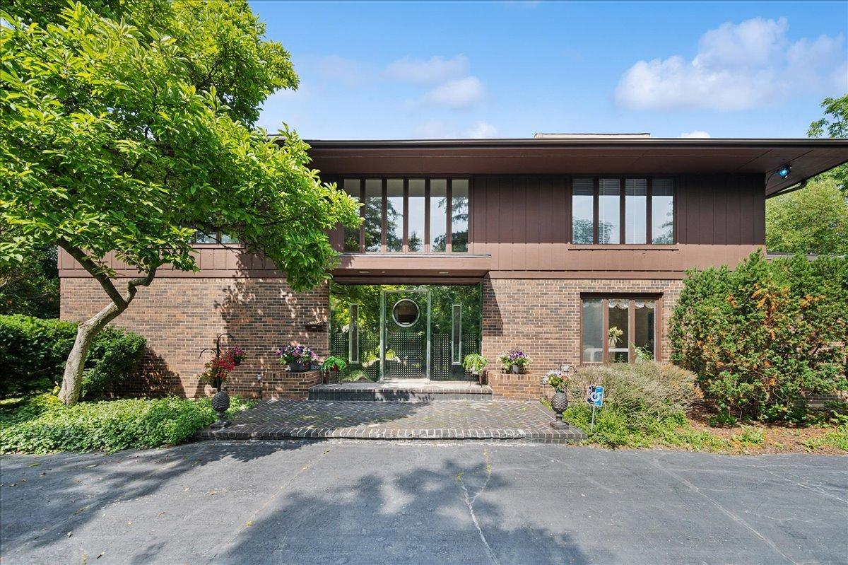 201 Aspen Ln., Highland Park, IL 60035