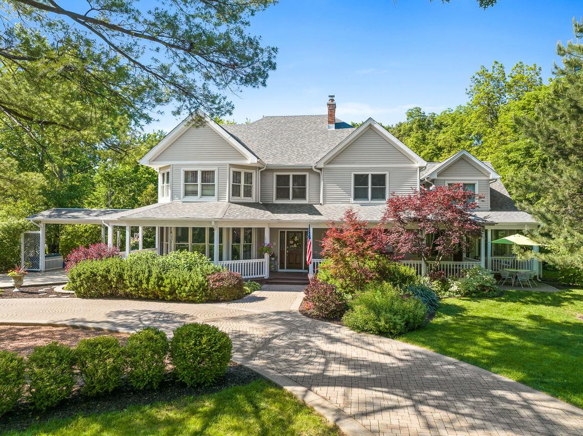 8510 W 122nd Pl., Palos Park, IL 60464