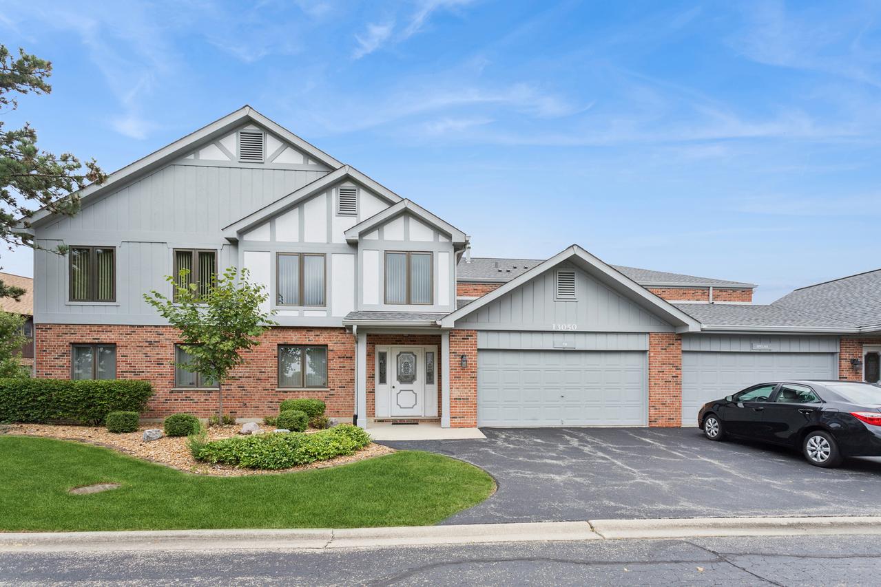 13050 Terrace Dr. #2, Palos Park, IL 60464