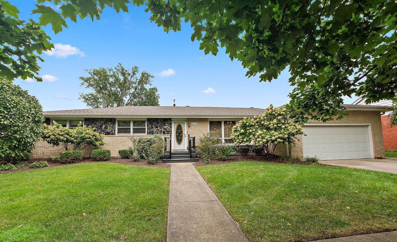 8616 W 145th St., Orland Park, IL 60462