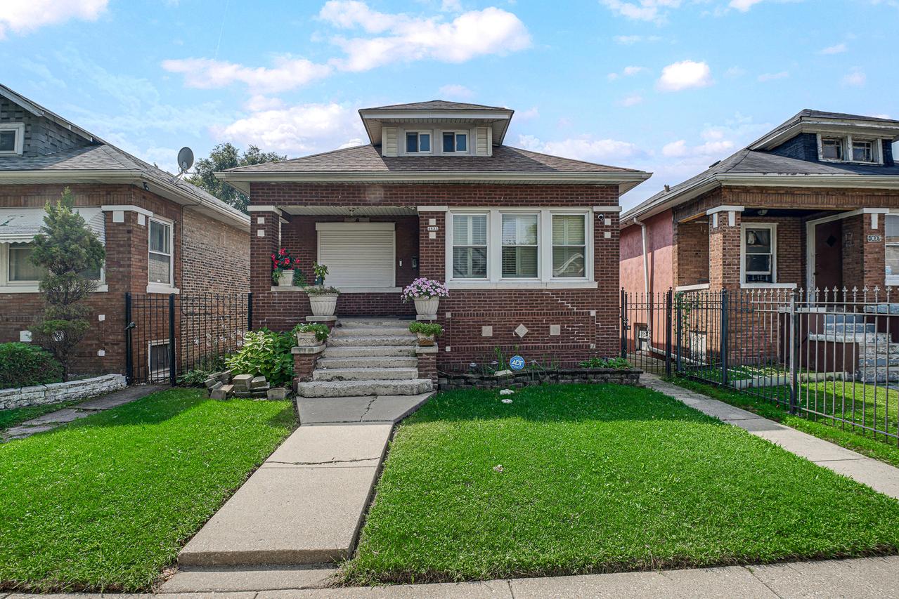 4835 W Haddon Ave., Chicago, IL 60651